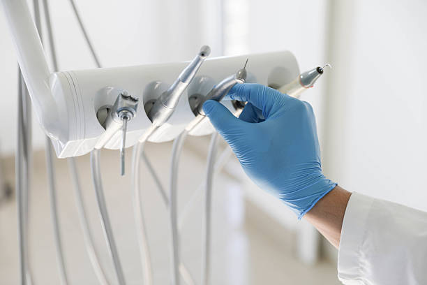 Professional Emergency Dentist technician working in Aransas County County, TX